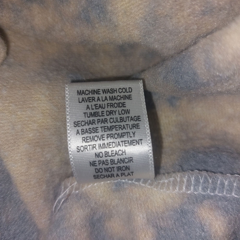 *HP* Chaser "Stay Chill" Graphic Distressed Sweatshirt - Picture 5 of 5